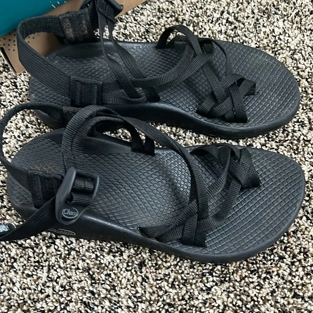 Chaco Black ZX2 Classic Black Sandal, lightly worn